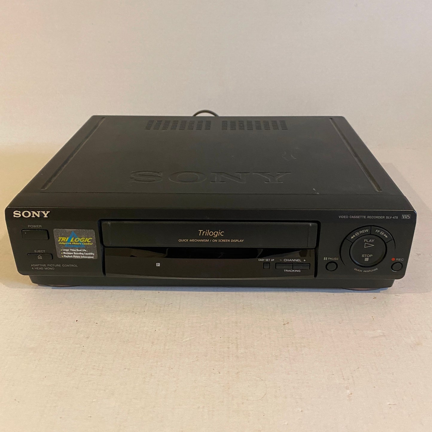 Sony VCR VHS Video Cassette Player with Remote - SLV-478