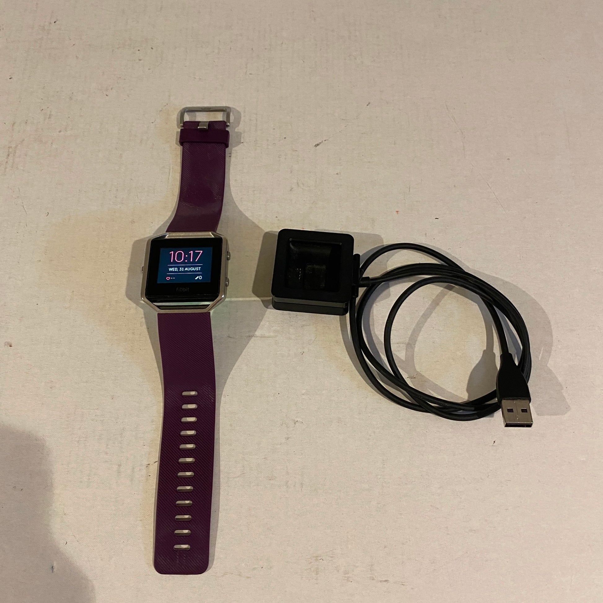 Fitbit Blaze with Purple Strap and Charger – - Main Image