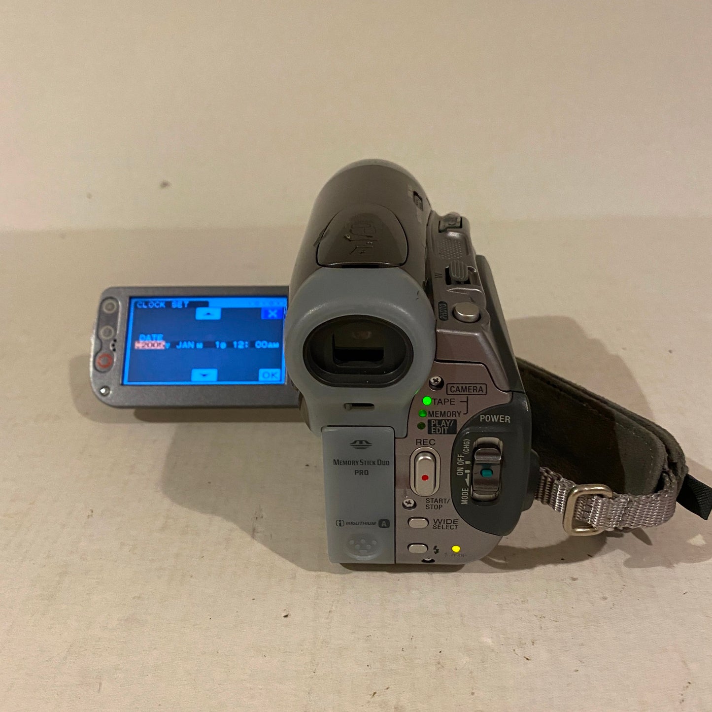 Sony Handycam NTSC MiniDV Camcorder - DCR-HC90