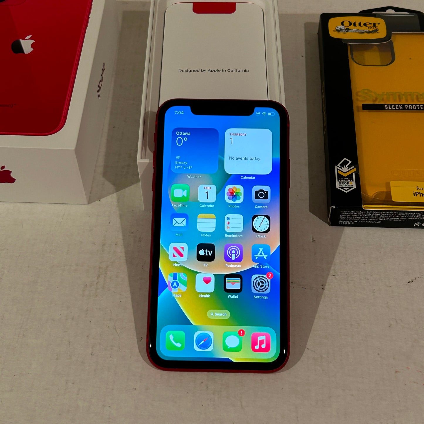 128 GB Product Red iPhone 11 Rogers