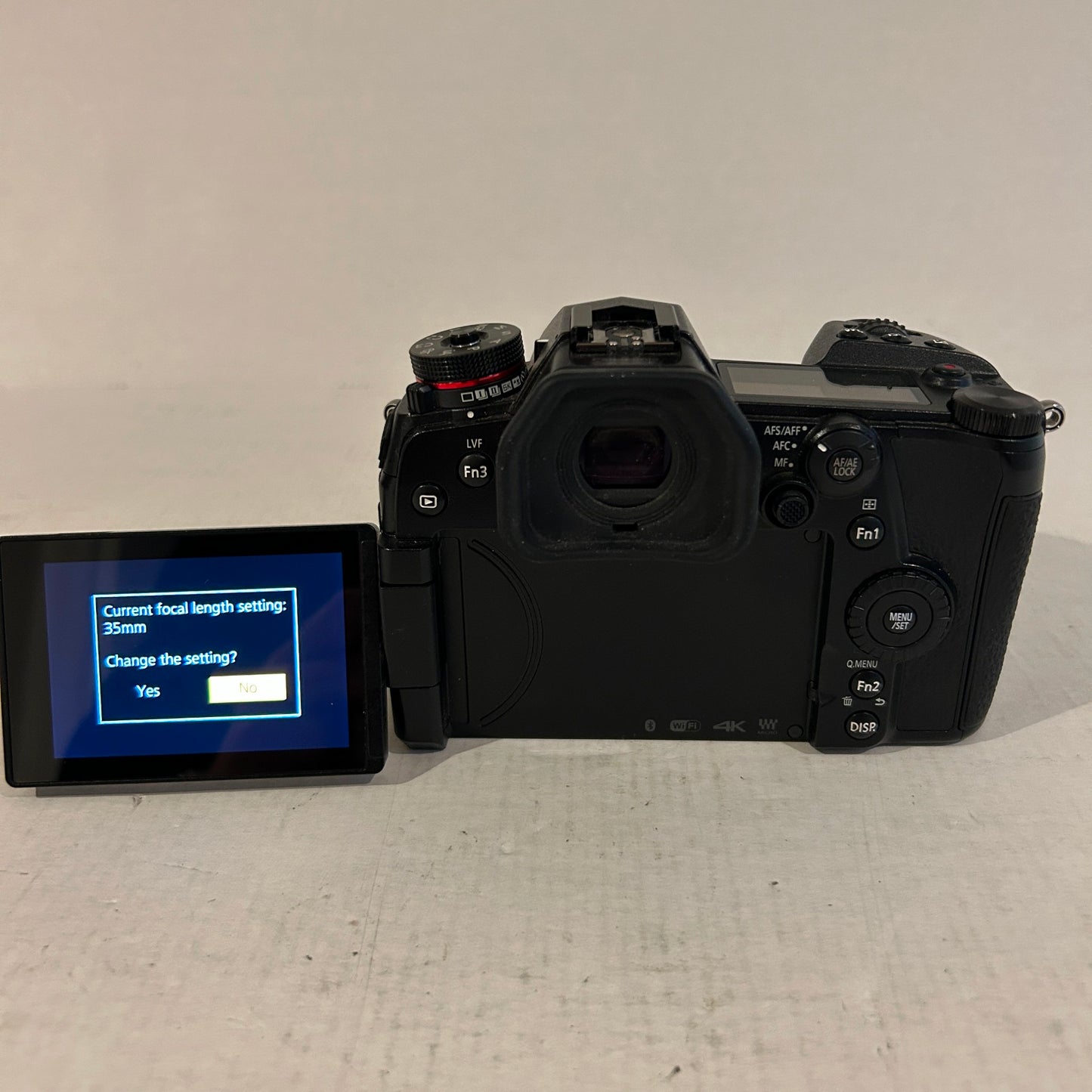 Panasonic G9 Mirrorless Digital Camera - DC-G9
