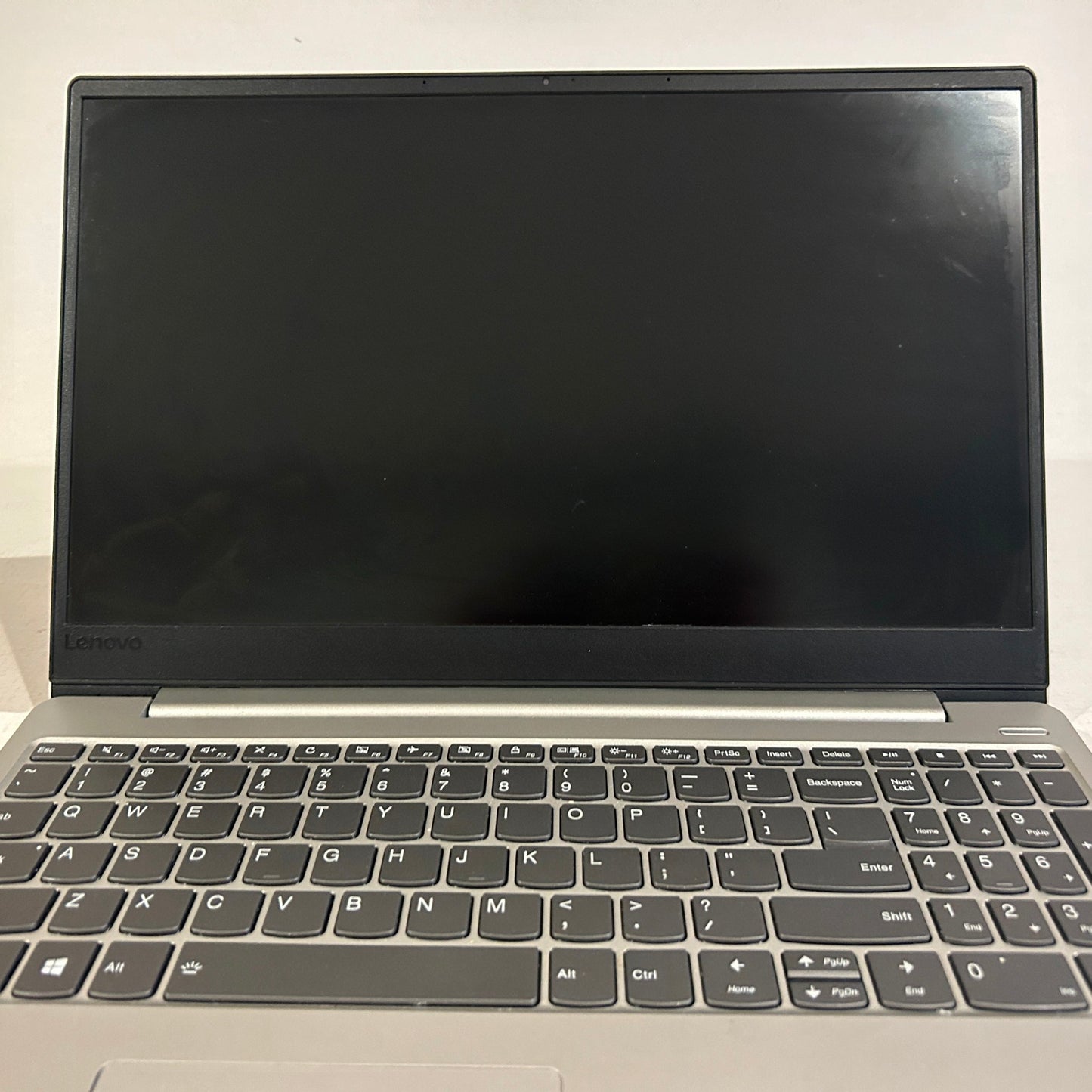 Silver Lenovo Ideapad Laptop - i5 8250U @1.60 Ghz - Windows 11 Home - 330S-15IKB