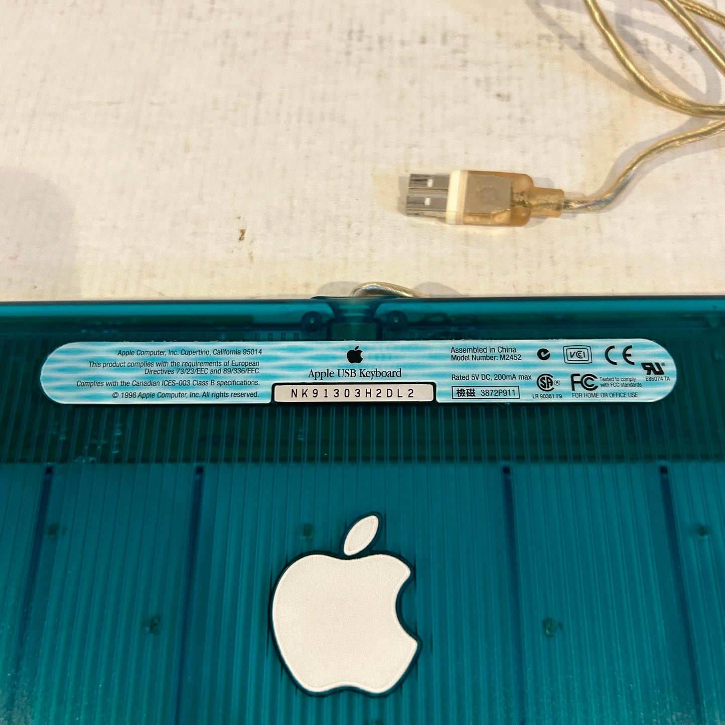 Vintage Apple iMac G3 USB Keyboard Teal - M2452
