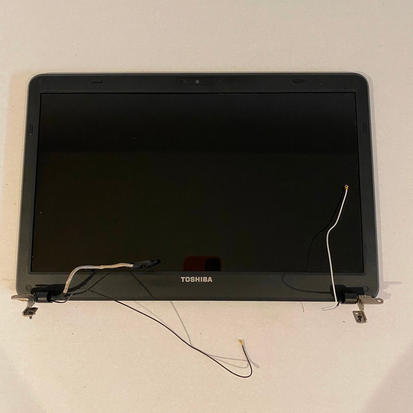 Toshiba Satellite C650D LCD Screen and Laptop Lid Cover