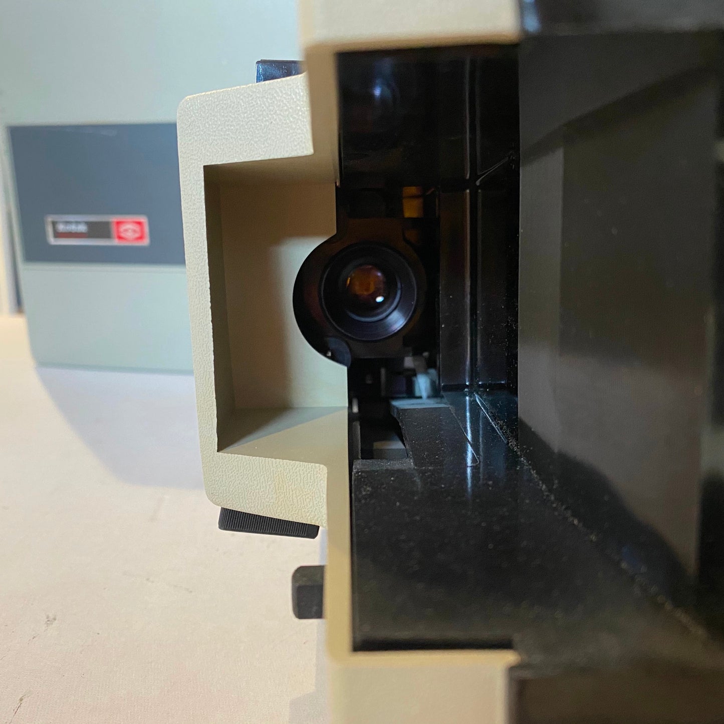 Working - Kodak Ektagraphic 120 Movie Projector